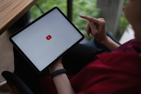 Вторая зарплата на YouTube без съемки себя за 3 дня