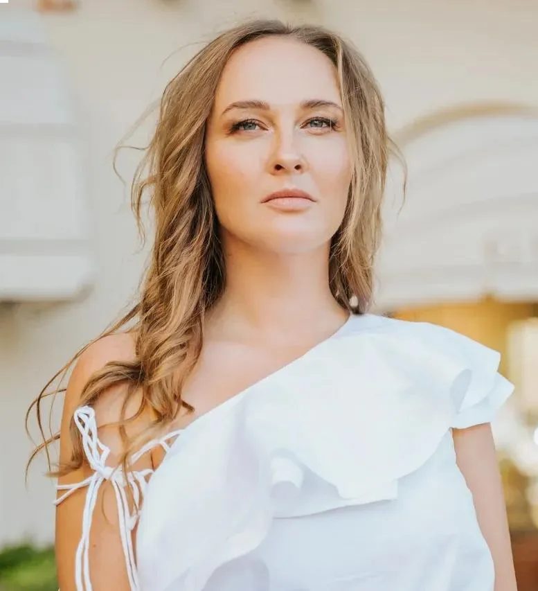 Анна Матари